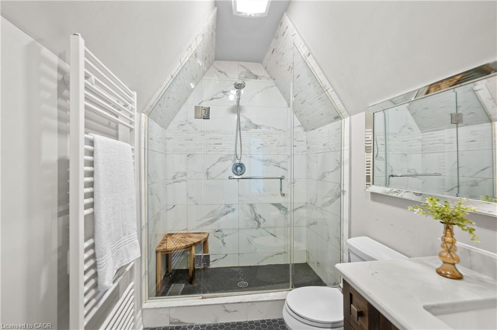 201-25 Concession Street, Cambridge, ON - Indoor Photo Showing Bathroom