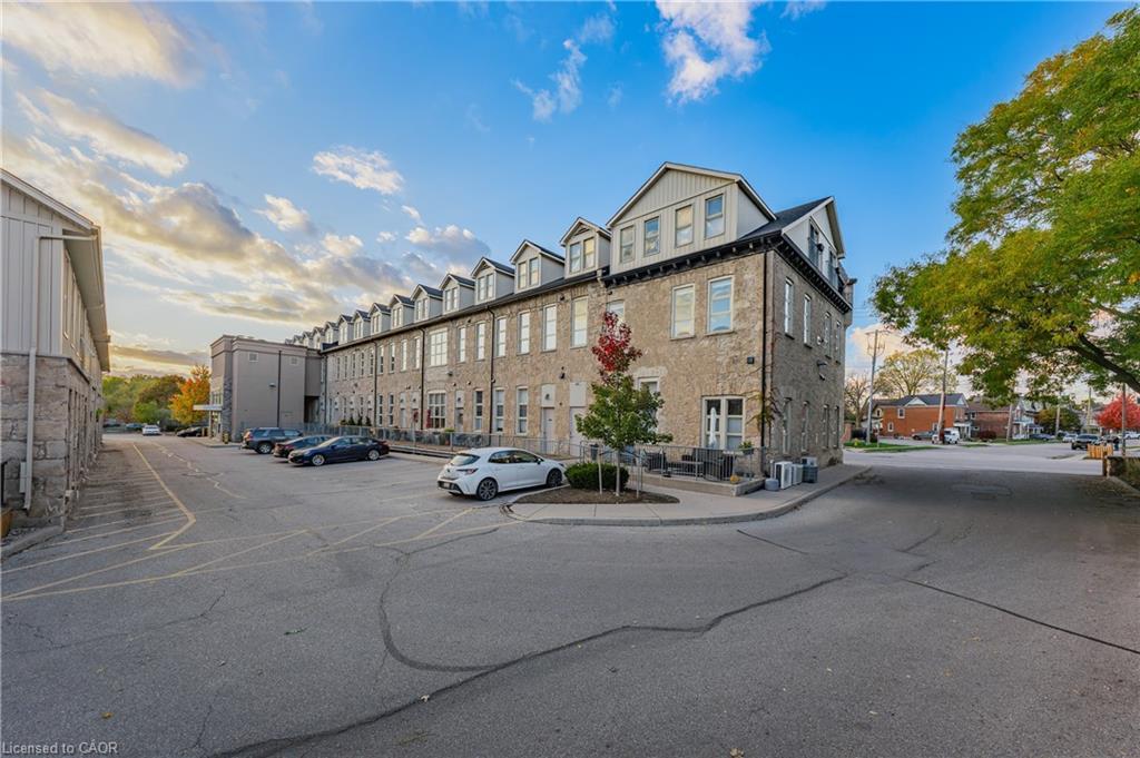 201-25 Concession Street, Cambridge, ON - Outdoor