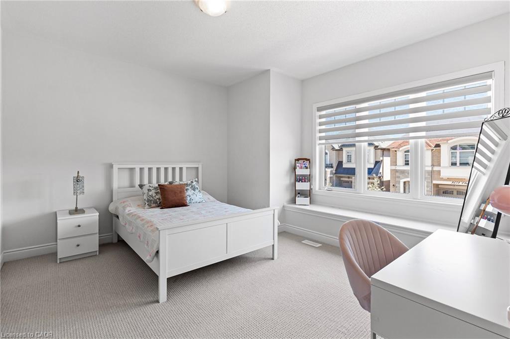 3470 Clayton Trail, Oakville, ON - Indoor Photo Showing Bedroom