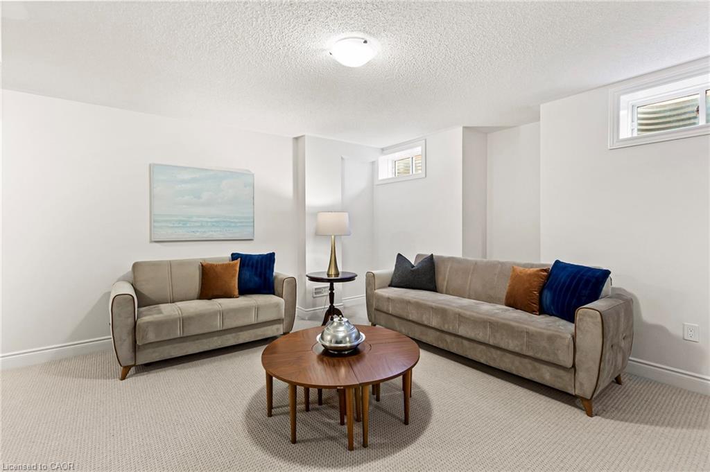 3470 Clayton Trail, Oakville, ON - Indoor Photo Showing Living Room