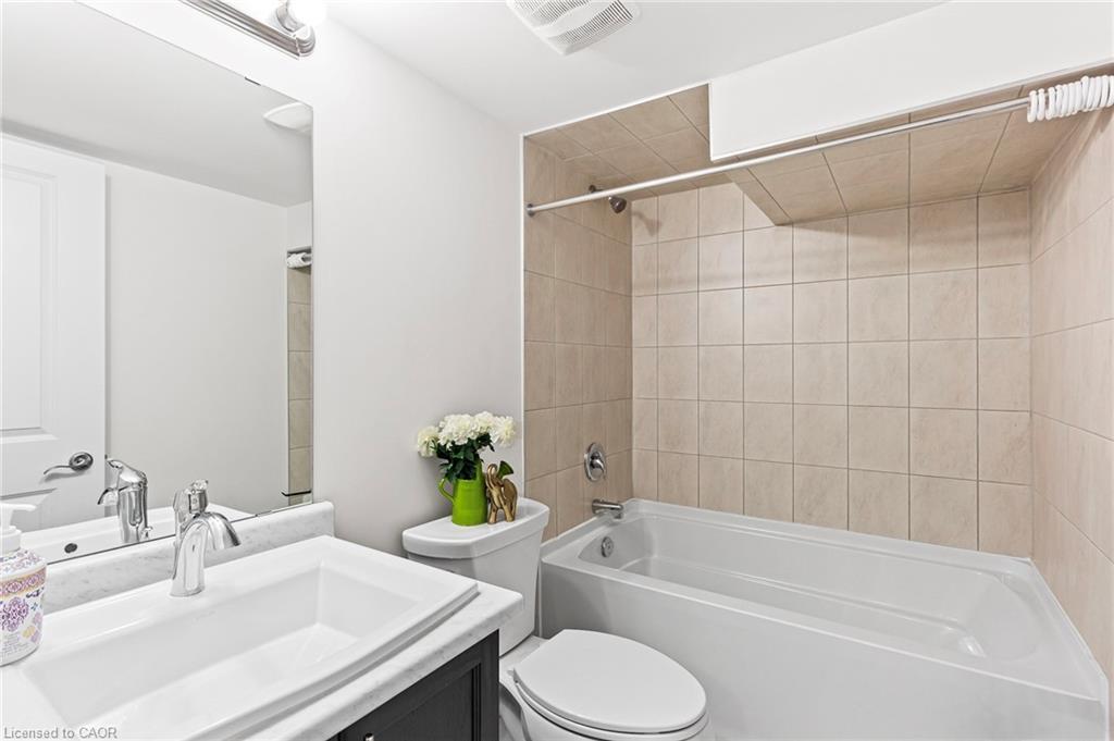 3470 Clayton Trail, Oakville, ON - Indoor Photo Showing Bathroom