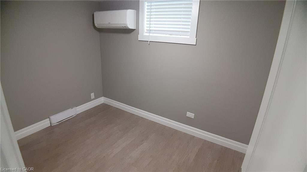 2-232 Eaglewood Drive, Hamilton, ON - Indoor Photo Showing Other Room