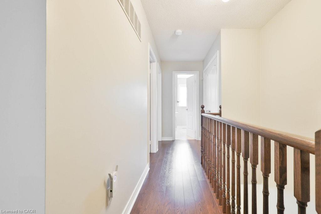 1025 Shaw Drive, Mississauga, ON - Indoor Photo Showing Other Room