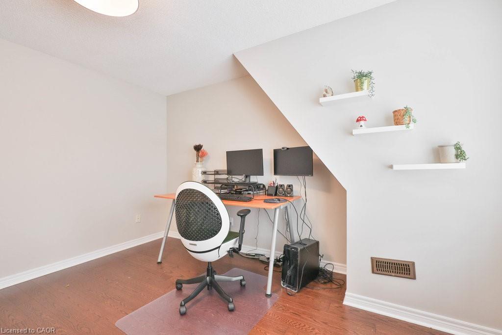 1025 Shaw Drive, Mississauga, ON - Indoor Photo Showing Other Room