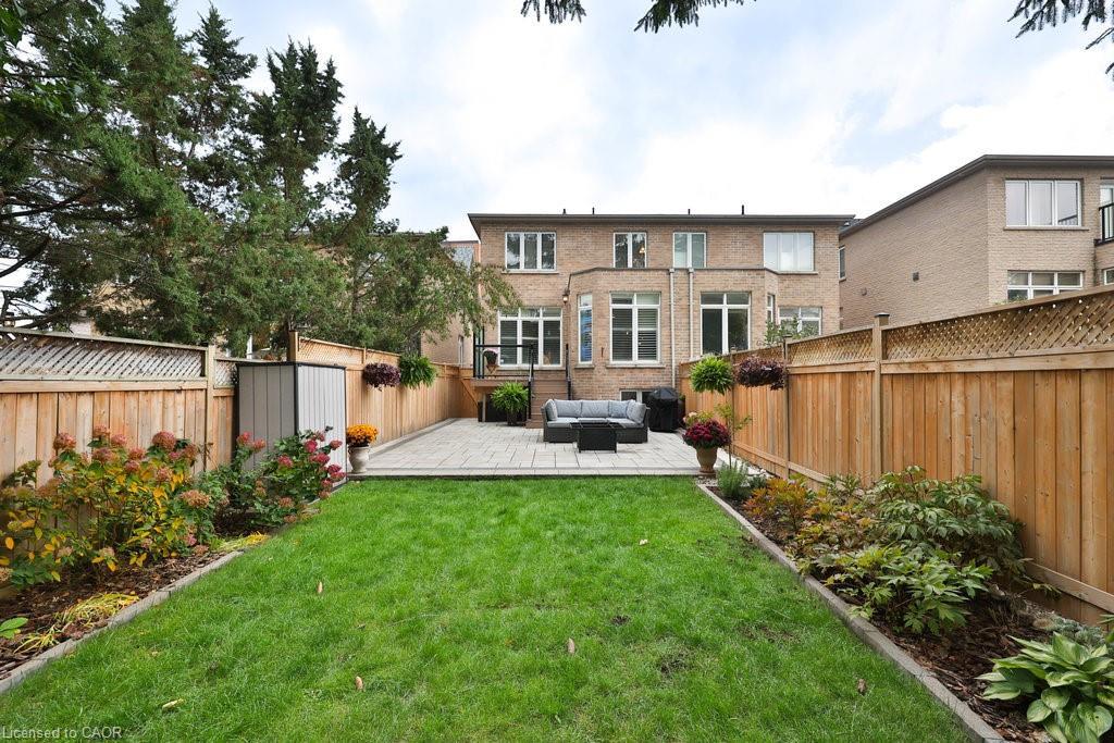 1025 Shaw Drive, Mississauga, ON - Outdoor With Backyard