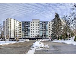 706-19 Woodlawn Road E Guelph, ON N1H 7B1