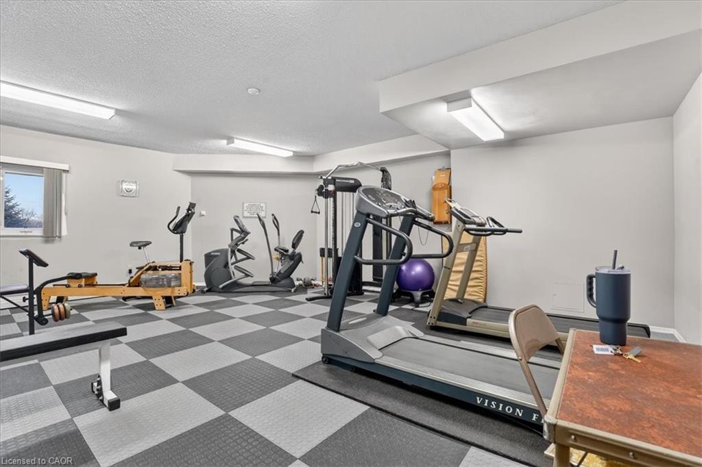 706-19 Woodlawn Road E, Guelph, ON - Indoor Photo Showing Gym Room