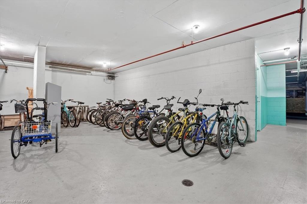 706-19 Woodlawn Road E, Guelph, ON - Indoor