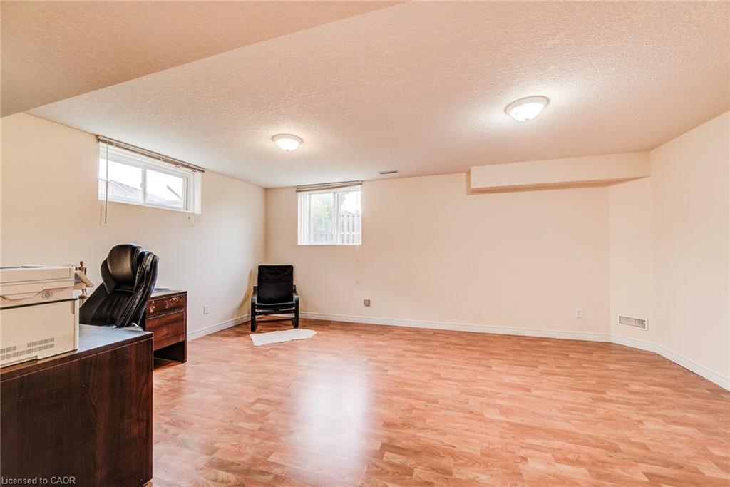 46 Clough Crescent, Guelph, ON - Indoor