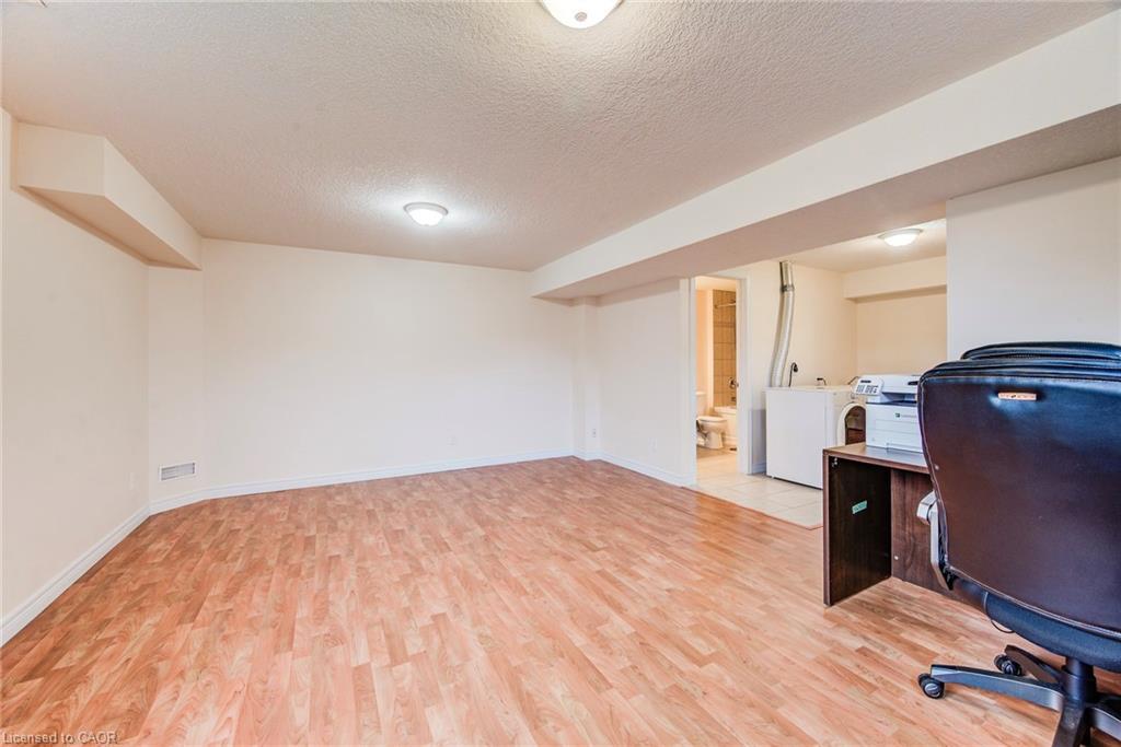 46 Clough Crescent, Guelph, ON - Indoor