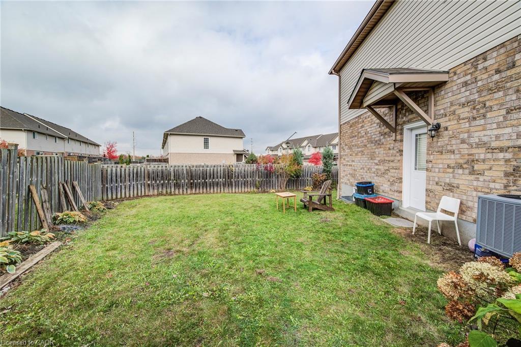 46 Clough Crescent, Guelph, ON - Outdoor