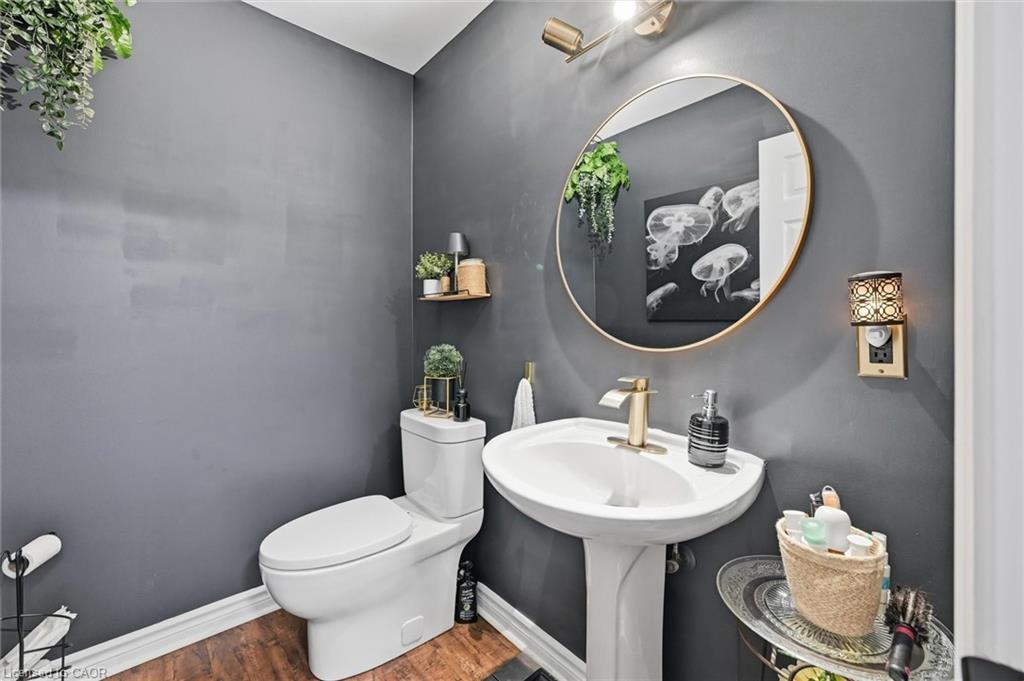 41558 Forks Road, Wainfleet, ON - Indoor Photo Showing Bathroom