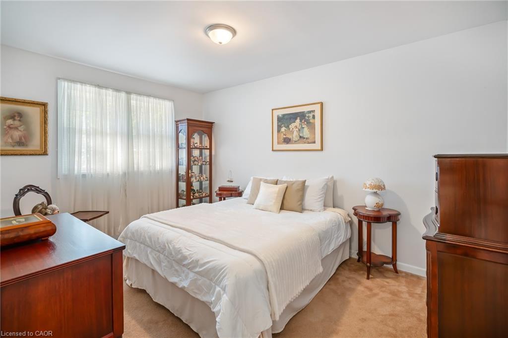 225 Anne Street, Niagara-On-The-Lake, ON - Indoor Photo Showing Bedroom