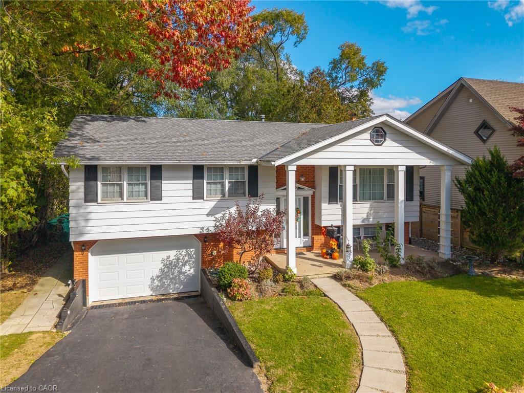 225 Anne Street, Niagara-On-The-Lake, ON - Outdoor With Facade