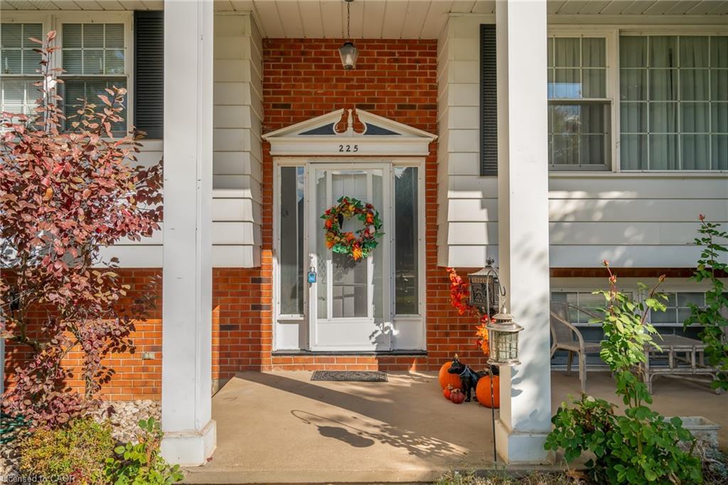 225 Anne Street, Niagara-On-The-Lake, ON - Outdoor