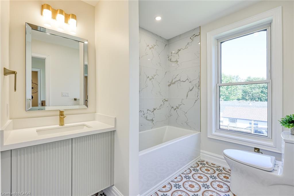 152 Blandford Street, Innerkip, ON - Indoor Photo Showing Bathroom