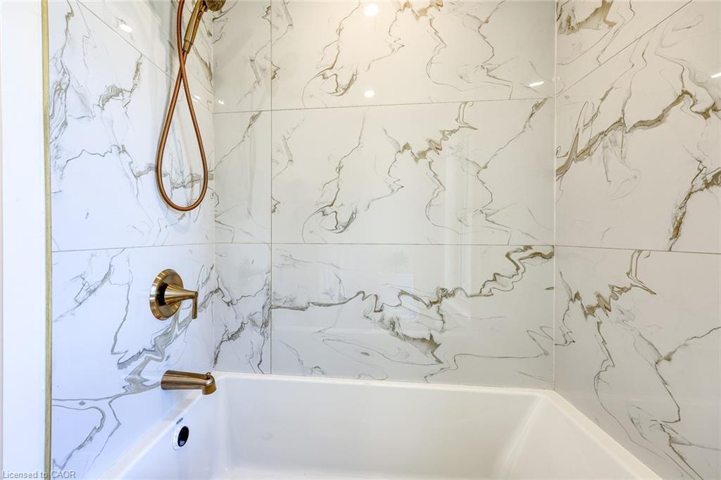 152 Blandford Street, Innerkip, ON - Indoor Photo Showing Bathroom