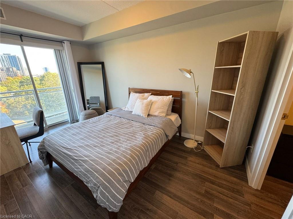 H405-62 Balsam Street, Waterloo, ON - Indoor Photo Showing Bedroom