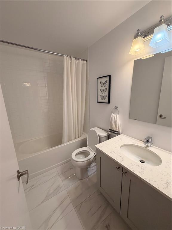 508-7711 Green Vista Gate, Niagara Falls, ON - Indoor Photo Showing Bathroom