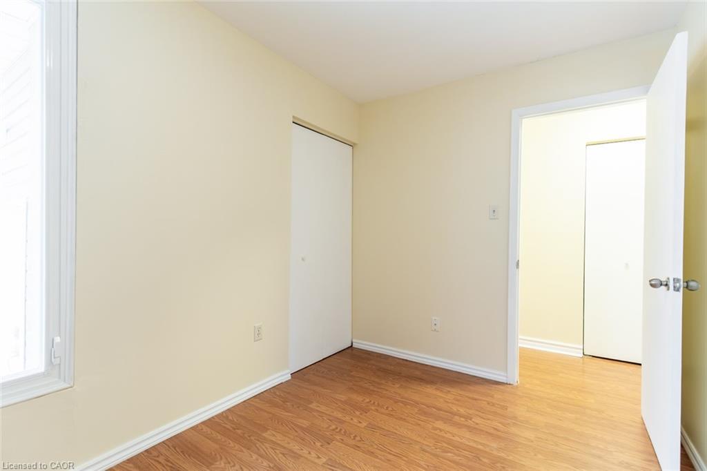 16 Garrow Drive, Hamilton, ON - Indoor Photo Showing Other Room