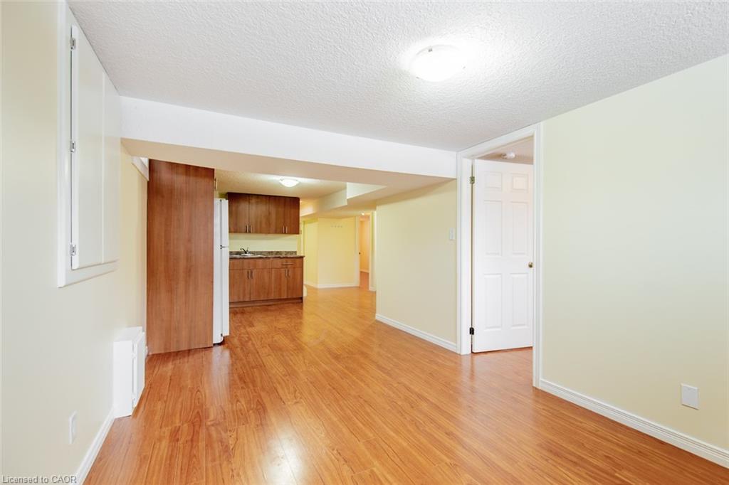 16 Garrow Drive, Hamilton, ON - Indoor