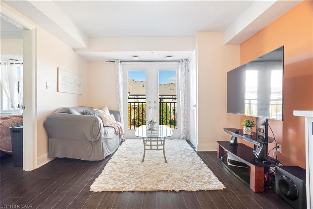 204-64 Frederick Drive, Guelph, ON - Indoor