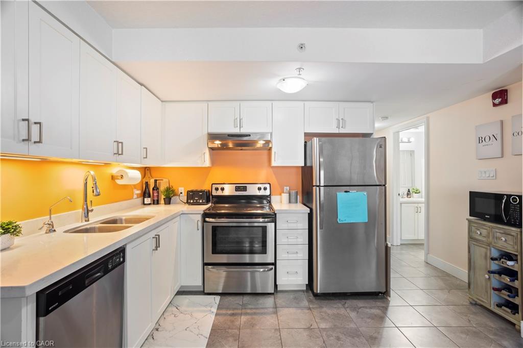204-64 Frederick Drive, Guelph, ON - Indoor Photo Showing Kitchen With Double Sink