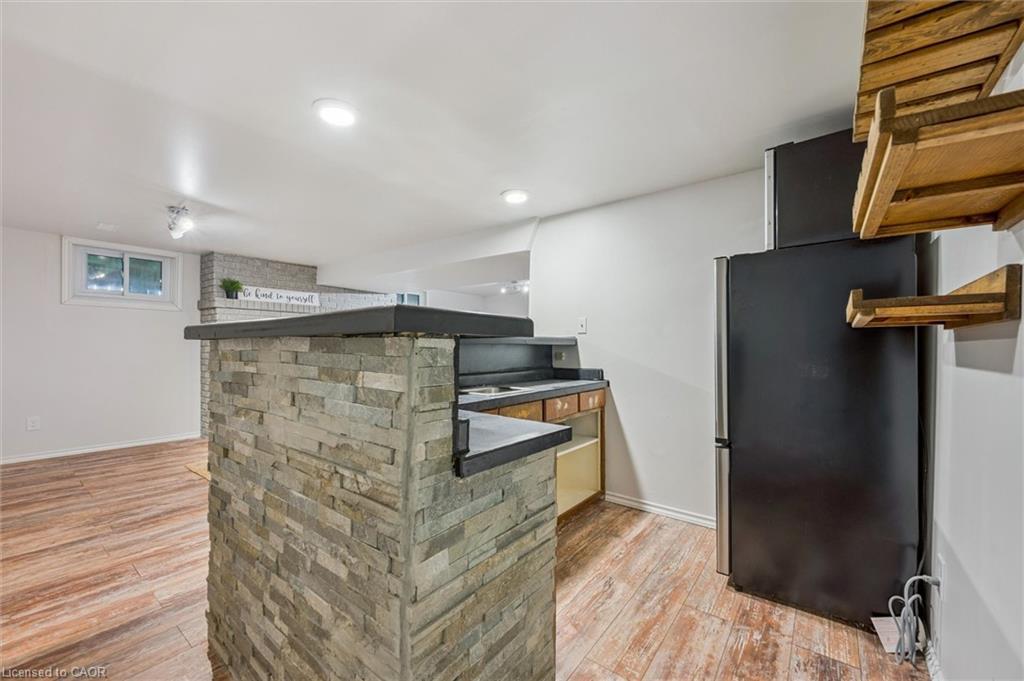 635 Raglan Street, Palmerston, ON - Indoor