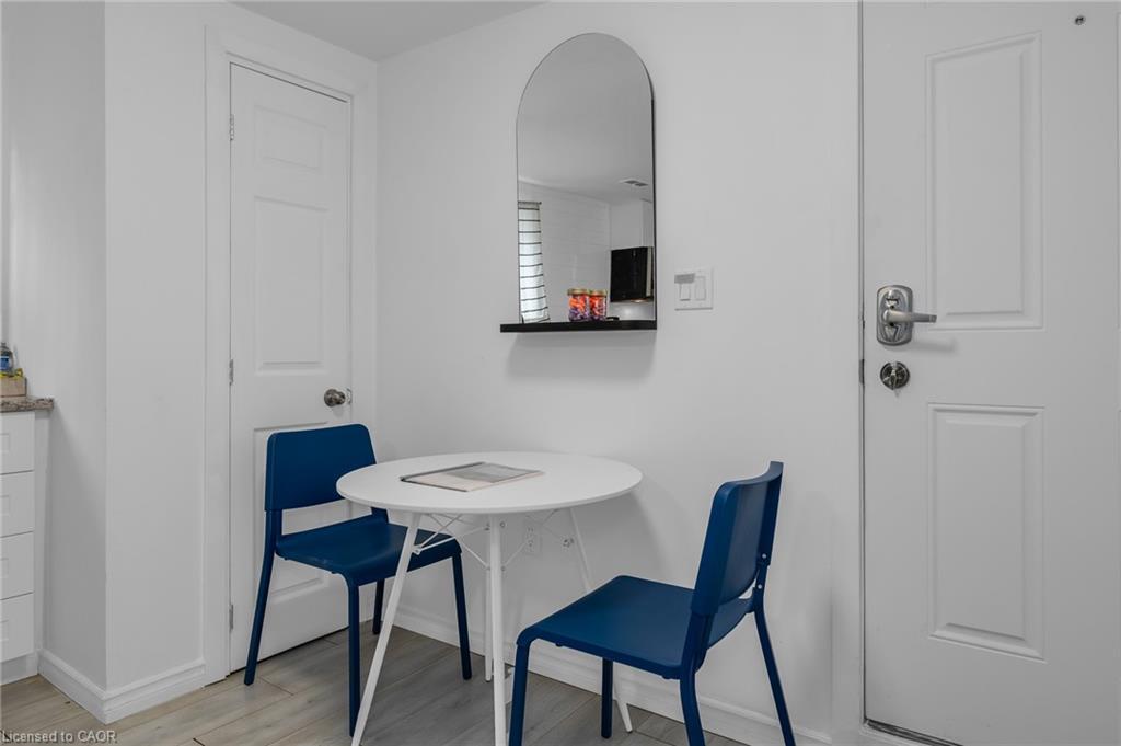 2-16 Golden Boulevard E, Welland, ON - Indoor Photo Showing Dining Room