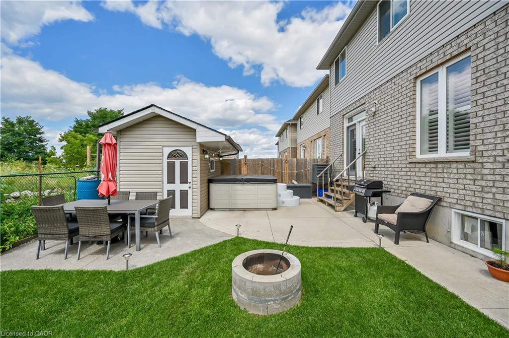 130 Chartwell Circle, Hamilton, ON - Outdoor With Deck Patio Veranda With Exterior