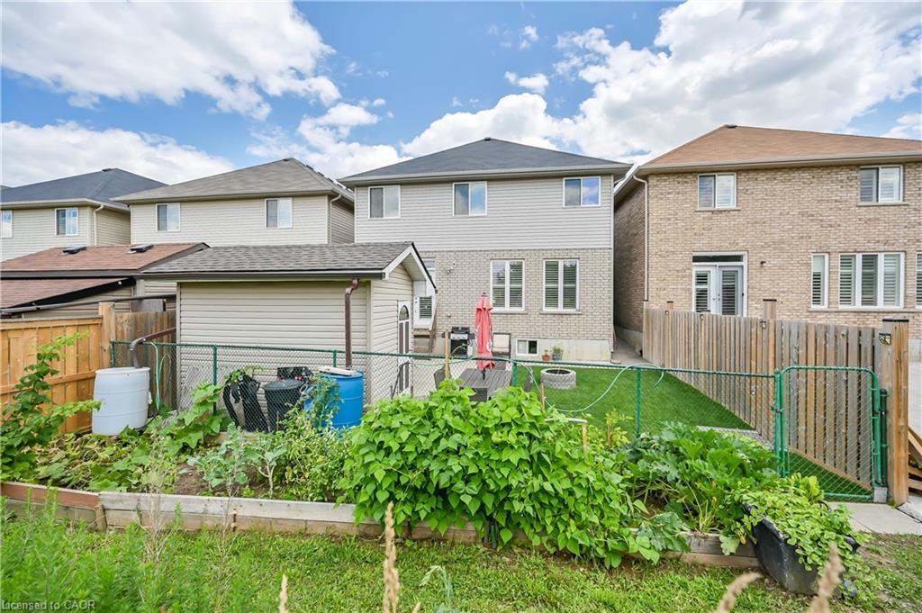 130 Chartwell Circle, Hamilton, ON - Outdoor