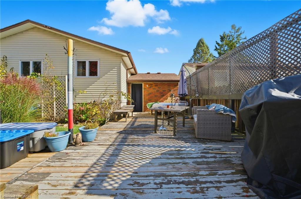 209 Richardson Drive, Port Dover, ON - Outdoor With Deck Patio Veranda With Exterior