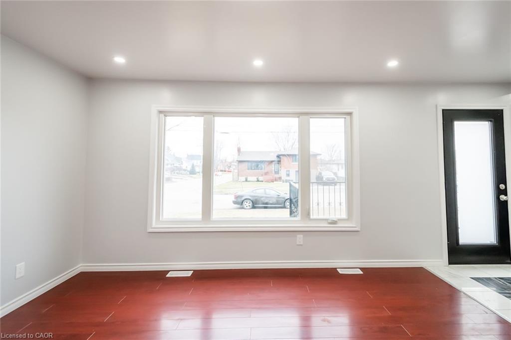 132 Franklin Avenue, Port Colborne, ON - Indoor Photo Showing Other Room
