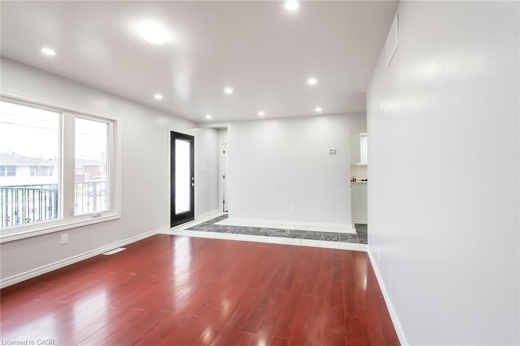 132 Franklin Avenue, Port Colborne, ON - Indoor Photo Showing Other Room