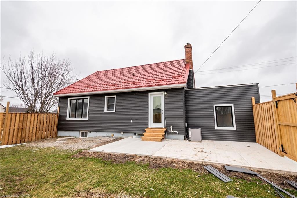 132 Franklin Avenue, Port Colborne, ON - Outdoor