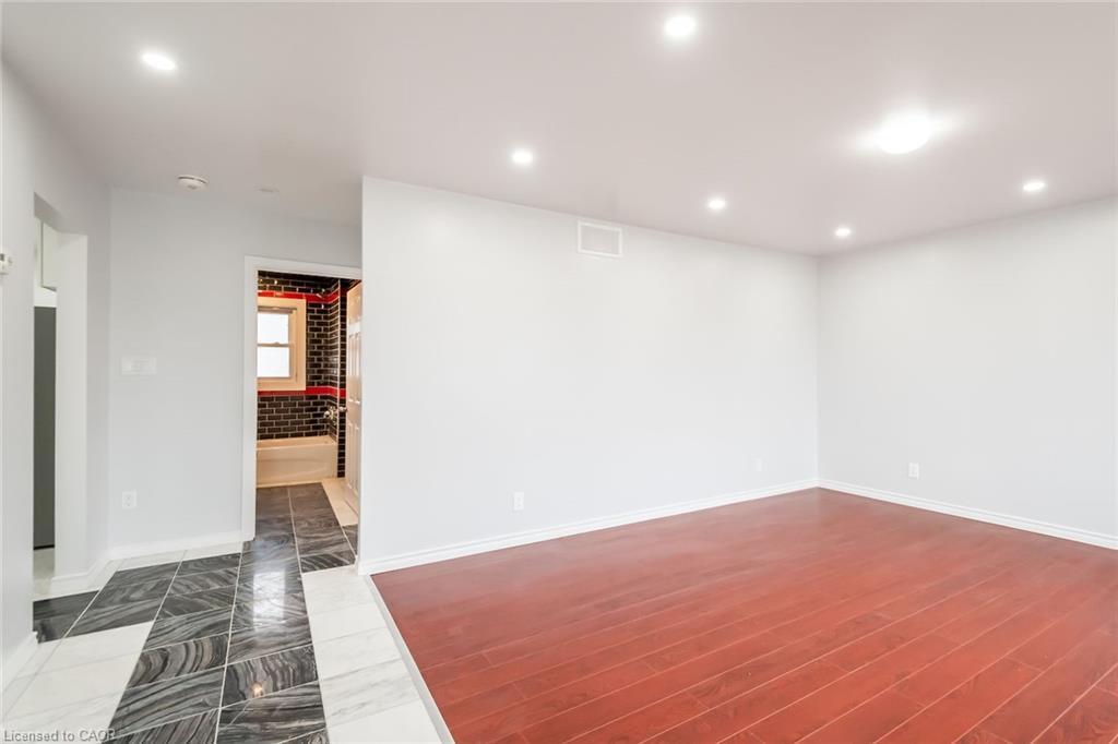 132 Franklin Avenue, Port Colborne, ON - Indoor Photo Showing Other Room