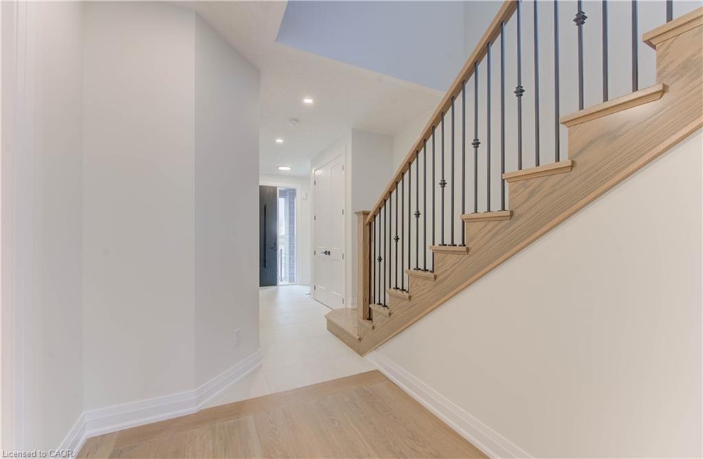 50 Jacob Detweiller Drive, Kitchener, ON - Indoor Photo Showing Other Room