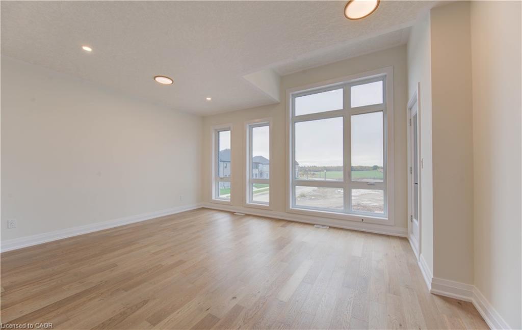 50 Jacob Detweiller Drive, Kitchener, ON - Indoor Photo Showing Other Room