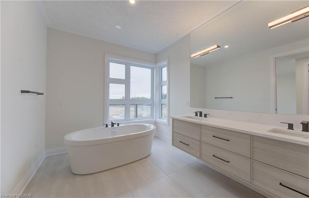 50 Jacob Detweiller Drive, Kitchener, ON - Indoor Photo Showing Bathroom