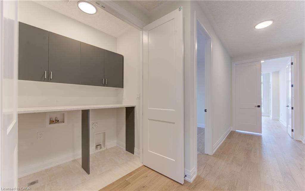 50 Jacob Detweiller Drive, Kitchener, ON - Indoor Photo Showing Other Room