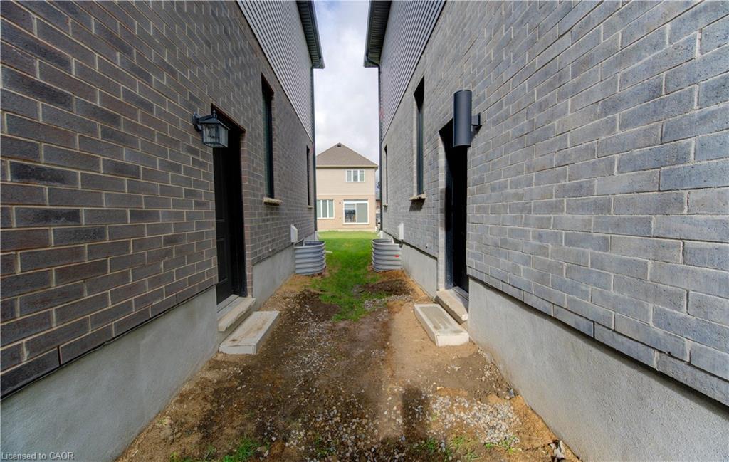 50 Jacob Detweiller Drive, Kitchener, ON - Outdoor With Exterior