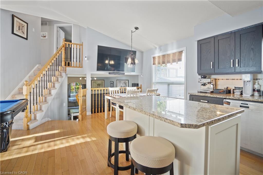 291 Schneller Drive, Baden, ON - Indoor Photo Showing Kitchen