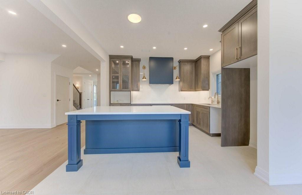 54 Jacob Detweiller Drive, Kitchener, ON - Indoor