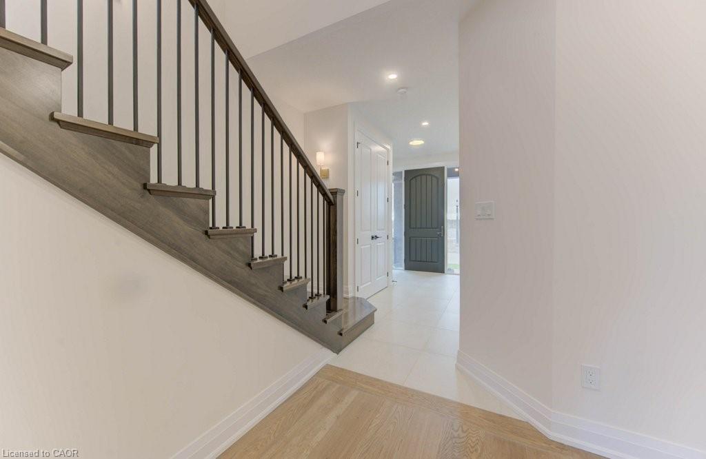 54 Jacob Detweiller Drive, Kitchener, ON - Indoor Photo Showing Other Room