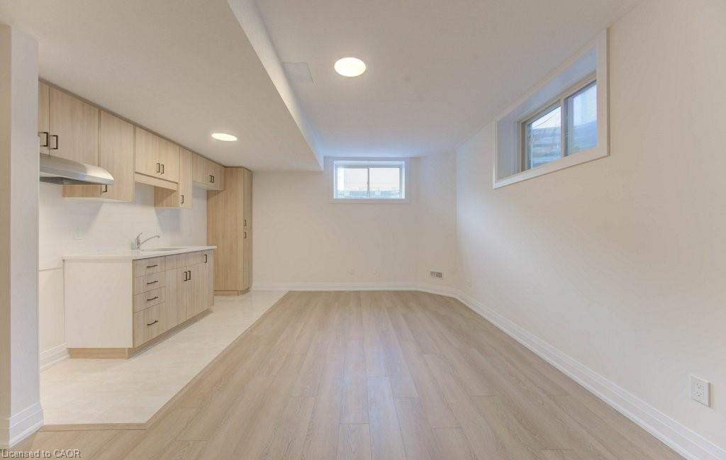 54 Jacob Detweiller Drive, Kitchener, ON - Indoor