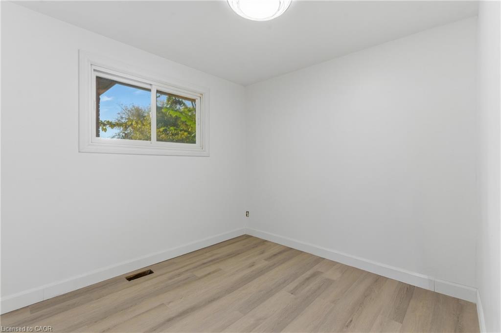 34 Gale Crescent, St. Catharines, ON - Indoor Photo Showing Other Room