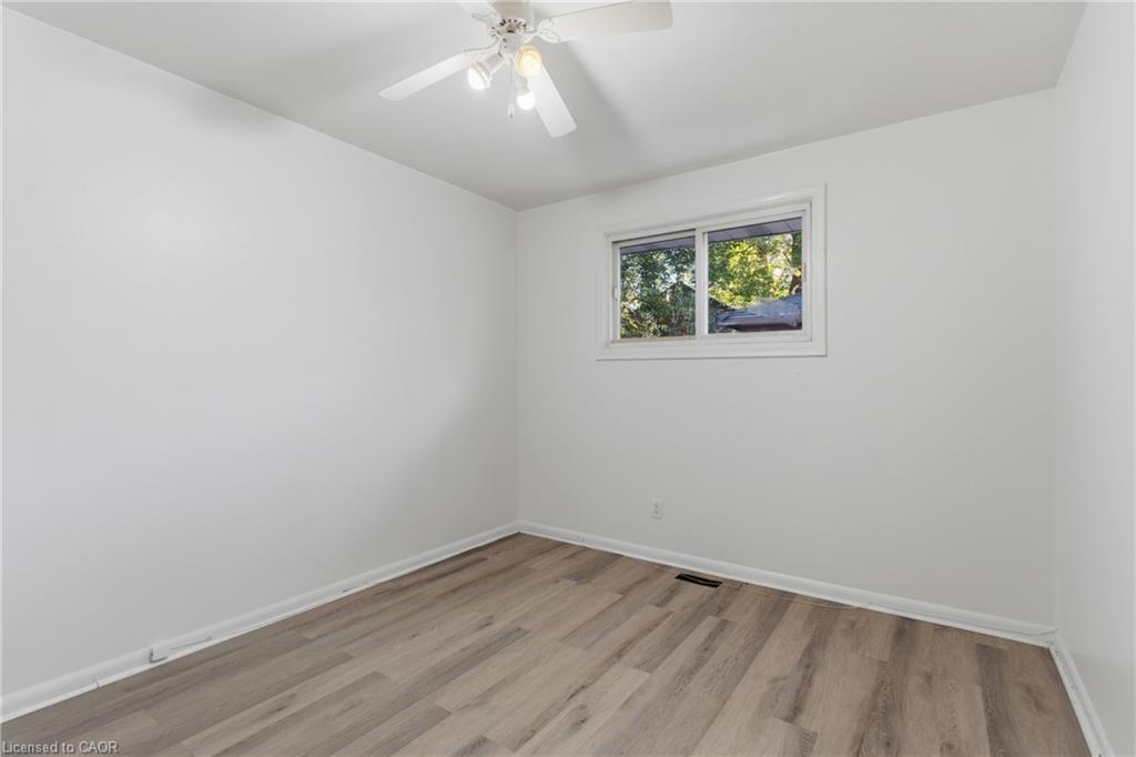 34 Gale Crescent, St. Catharines, ON - Indoor Photo Showing Other Room