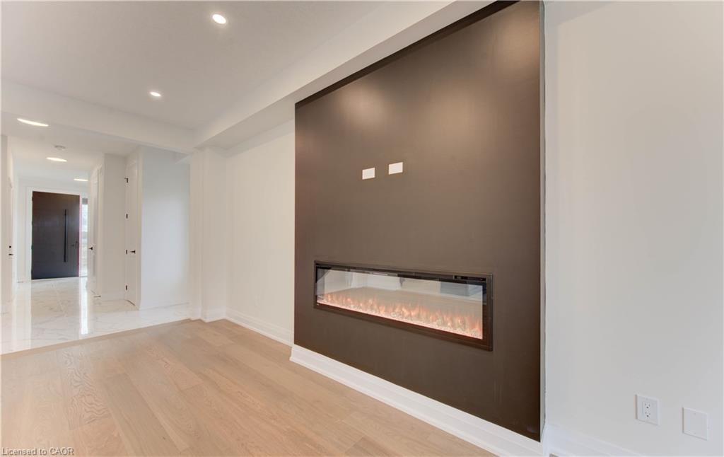 58 Jacob Detweiller Drive, Kitchener, ON - Indoor With Fireplace