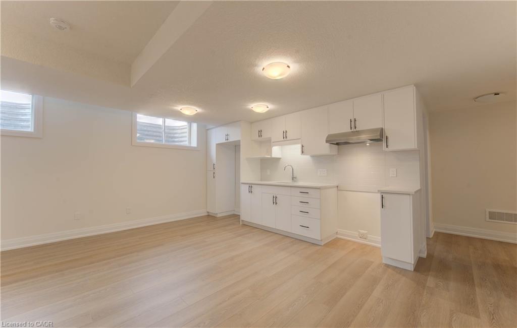 58 Jacob Detweiller Drive, Kitchener, ON - Indoor