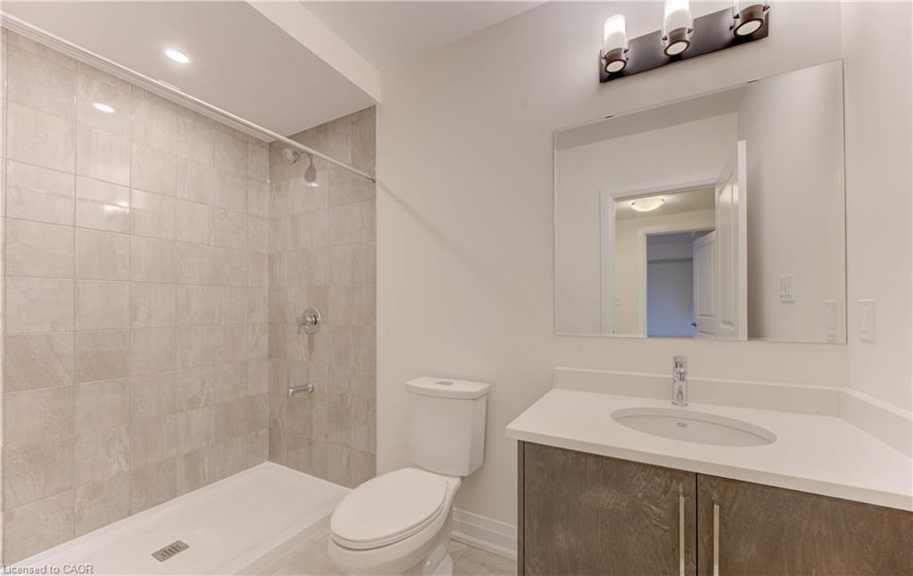 58 Jacob Detweiller Drive, Kitchener, ON - Indoor Photo Showing Bathroom
